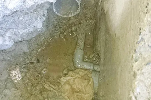 水漏れ　漏水調査